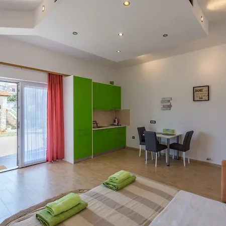 Apartment Lavanda 2 *