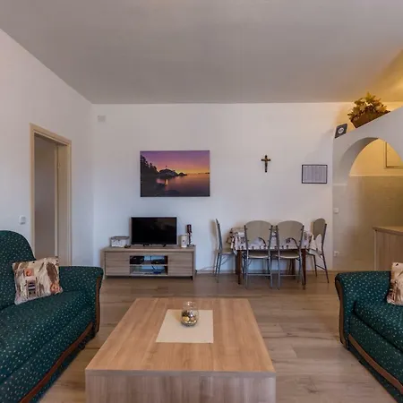 Lavanda 2 Apartment