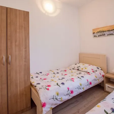 Apartament Lavanda 2 *