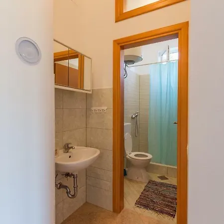 Apartment Lavanda 2 *