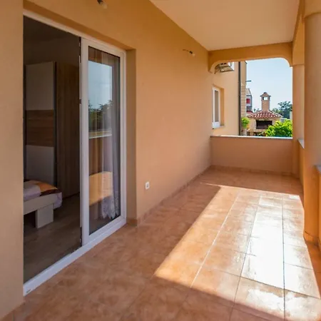 Apartment Lavanda 2 *